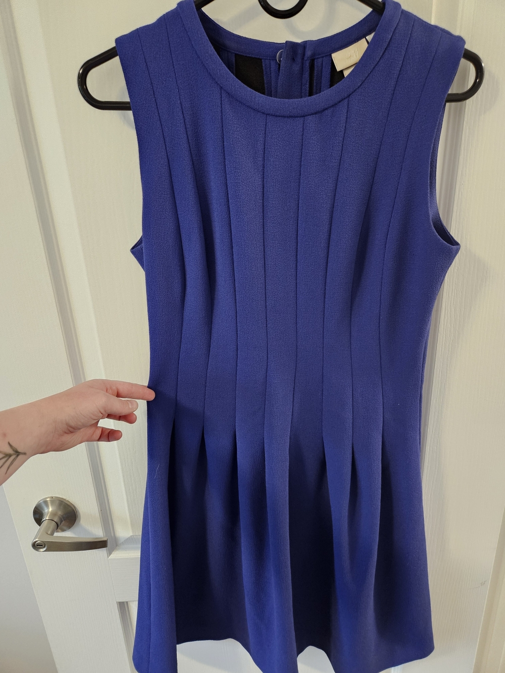 H&M Sleeveless Pleated Mini Dress in Indigo